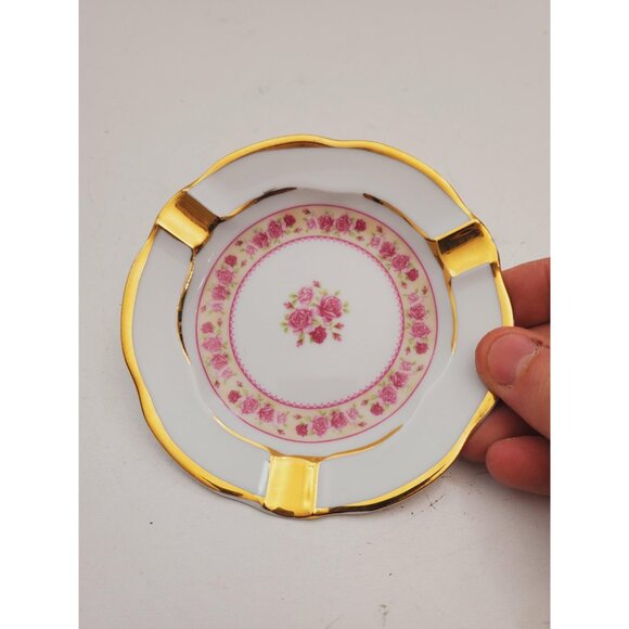 Vintage Limoges Veritable Porcelaine D’Art cobalt blue 22k gold ashtray- France - Picture 2 of 10